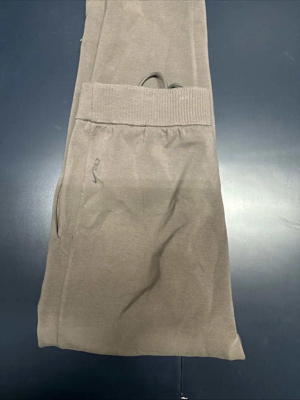 Nike Dri-FIT 24.7 ImpossiblySoft Mink Brown Jogger Pants Womens Medium
